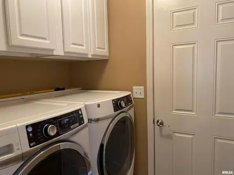 303 E Beacon Ct, Mount Vernon, IL 62864 photo 26