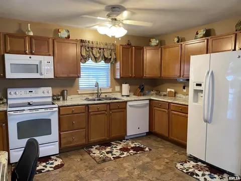 303 E Beacon Ct, Mount Vernon, IL 62864 photo 19