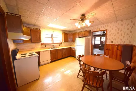 616 S 25th St, Herrin, IL 62948 photo 16