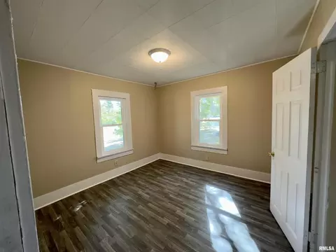 322 E Lewis St, Anna, IL 62906 photo 22