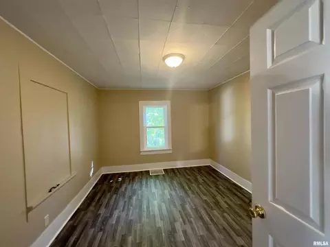 322 E Lewis St, Anna, IL 62906 photo 17
