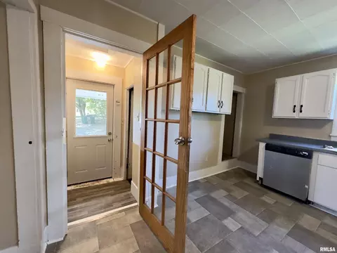 322 E Lewis St, Anna, IL 62906 photo 24