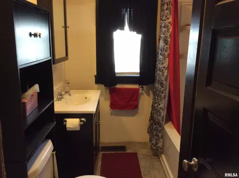 123 E Last St, Mount Vernon, IL 62864 photo 32