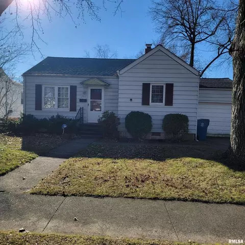 2703 Mannen St, Mount Vernon, IL 62864 photo 4