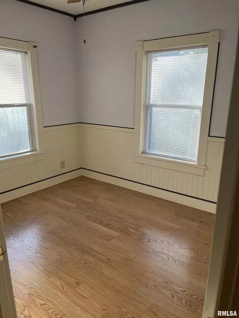 706 Jesse St, Benton, IL 62812 photo 14