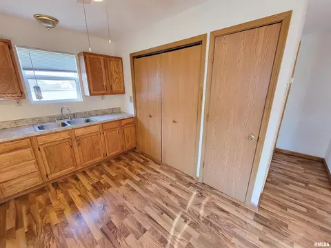 1005 Lamson St, Flora, IL 62839 photo 15