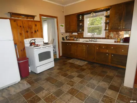 501 W Sylvester St, Christopher, IL 62822 photo 25