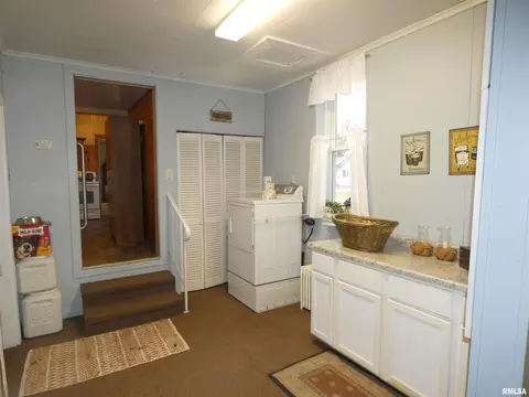 501 W Sylvester St, Christopher, IL 62822 photo 12