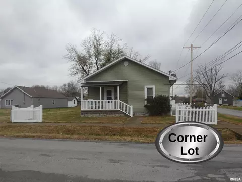 501 W Sylvester St, Christopher, IL 62822 photo 1