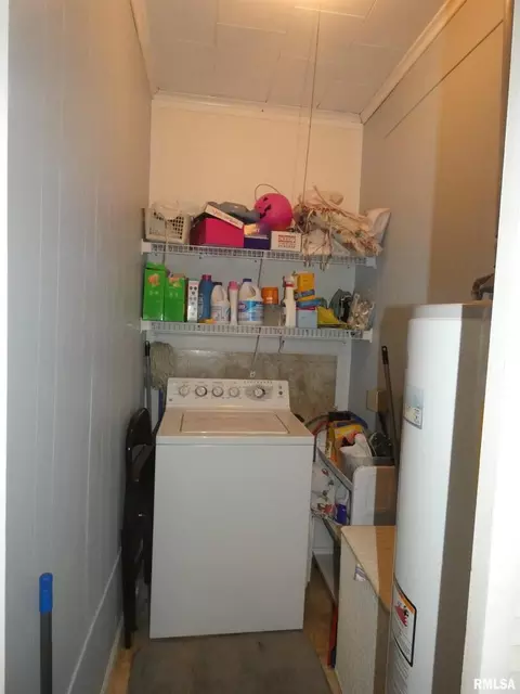 501 W Sylvester St, Christopher, IL 62822 photo 10