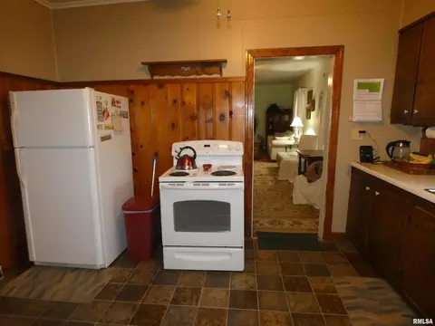 501 W Sylvester St, Christopher, IL 62822 photo 24