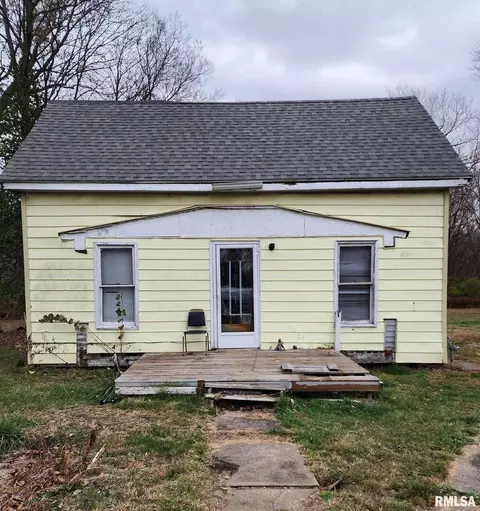 1500 N Oak Dr, Du Quoin, IL 62832