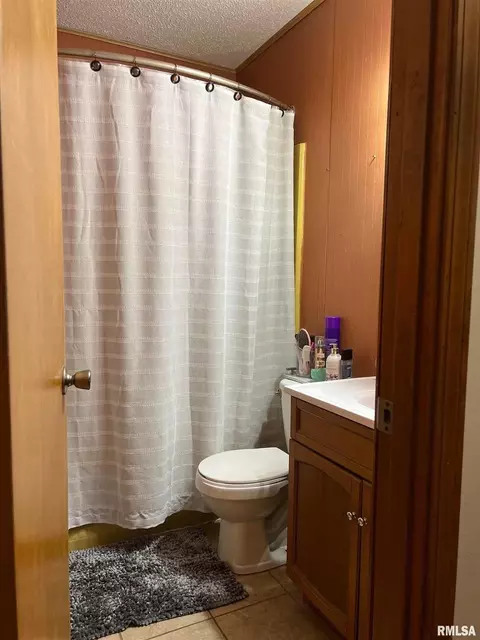 1307 Eads St, Benton, IL 62812 photo 16