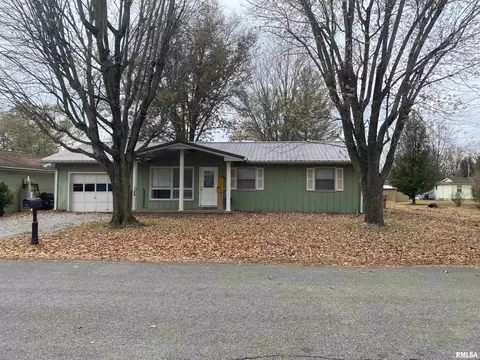 1307 Eads St, Benton, IL 62812 photo 5