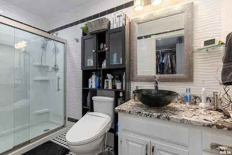 1104 E Dulle St, Marion, IL 62959 photo 20