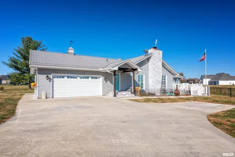 1104 E Dulle St, Marion, IL 62959 photo 3
