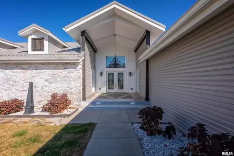 1104 E Dulle St, Marion, IL 62959 photo 4