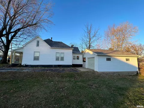 706 N Victor St, Christopher, IL 62822 photo 7