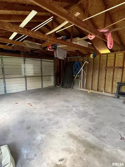 131 Breese St, Centralia, IL 62801 photo 38