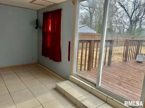 131 Breese St, Centralia, IL 62801 photo 28