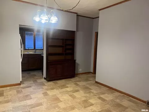 213 N Emma St, Christopher, IL 62822 photo 5