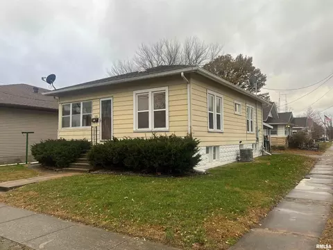 213 N Emma St, Christopher, IL 62822 photo 1