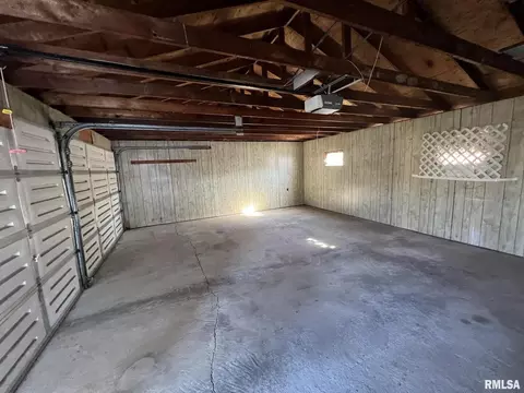 501 S 2nd St, Marion, IL 62959 photo 16