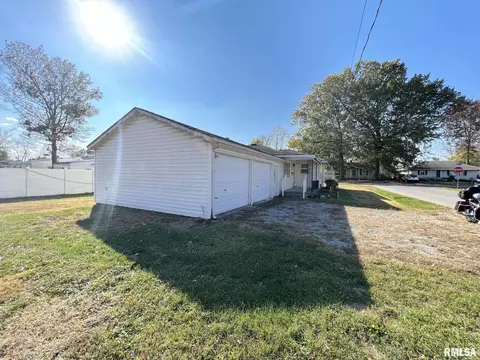 501 S 2nd St, Marion, IL 62959 photo 17