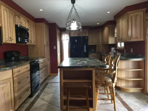 600 N Main St, Anna, IL 62906 photo 9