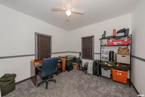 202 W Helen Ave, Christopher, IL 62822 photo 14