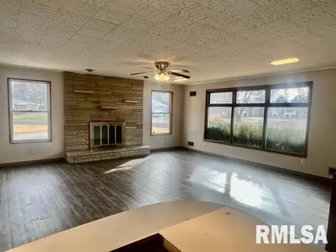 47 Ridge Rd, Centralia, IL 62801 photo 3