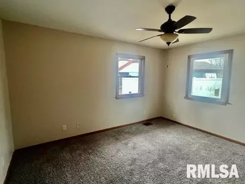 47 Ridge Rd, Centralia, IL 62801 photo 11
