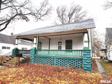 136 S Pullen Ave, Centralia, IL 62801 photo 2