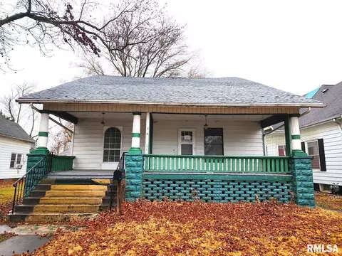 136 S Pullen Ave, Centralia, IL 62801 photo 1