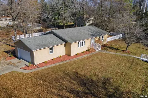 209 W Brewster Rd, Herrin, IL 62948 photo 1
