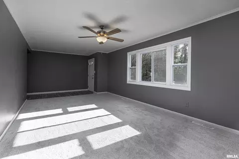 209 W Brewster Rd, Herrin, IL 62948 photo 7