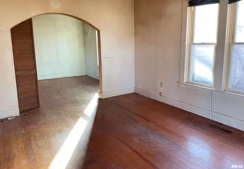 1104 Espy St, Benton, IL 62812 photo 5