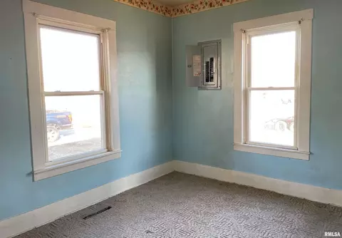1104 Espy St, Benton, IL 62812 photo 8