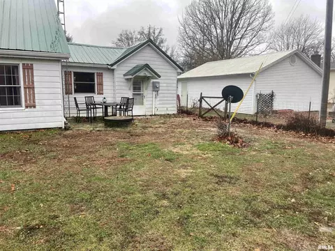 913 E 1150th Rd, Shobonier, IL 62885 photo 8