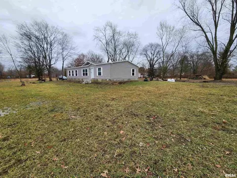 303 S 4th St, Broughton, IL 62817 photo 11