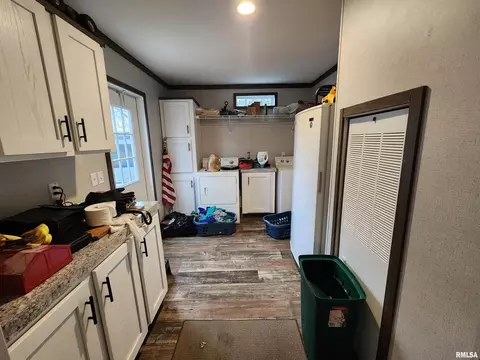 303 S 4th St, Broughton, IL 62817 photo 41