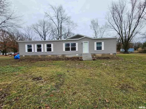 303 S 4th St, Broughton, IL 62817 photo 9