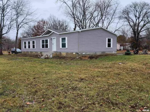 303 S 4th St, Broughton, IL 62817 photo 10