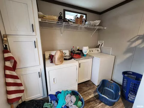303 S 4th St, Broughton, IL 62817 photo 42