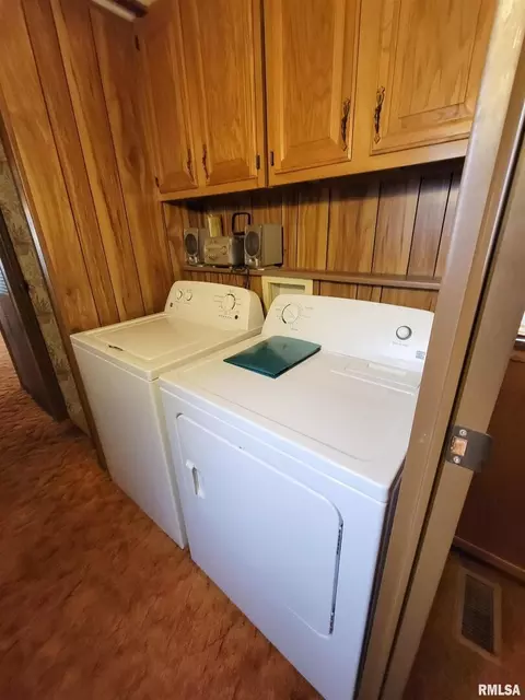 1011 Lamson St, Flora, IL 62839 photo 39