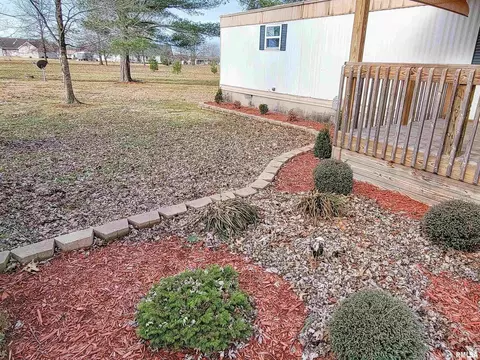 1011 Lamson St, Flora, IL 62839 photo 47