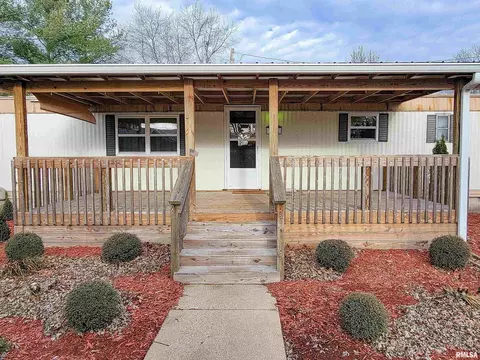 1011 Lamson St, Flora, IL 62839 photo 7