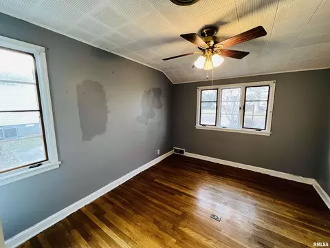 1411 Jackson St, Eldorado, IL 62930 photo 14