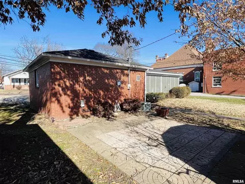 1411 Jackson St, Eldorado, IL 62930 photo 20