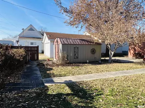 1411 Jackson St, Eldorado, IL 62930 photo 22